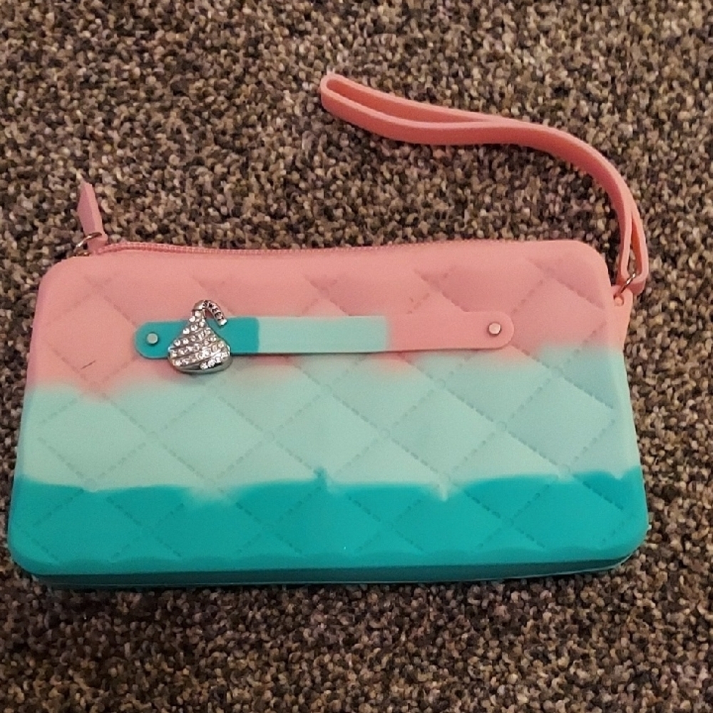 American Jewel Pink and Teal Quilted Gummy Wristlet with Kiss Charm